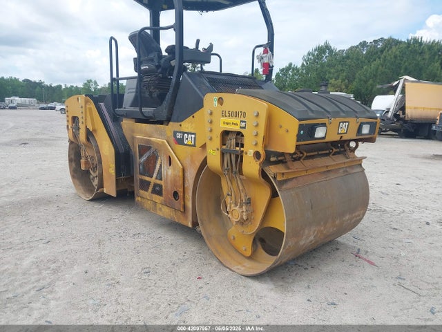 42097957 :رقم المزاد ، CAT00CB7HEL500170 vin ، 2018 Caterpillar Cb7 Roller مزاد بيع
