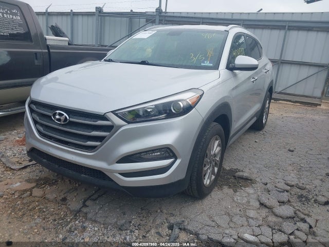 Hyundai TUCSON SE 2017 KM8J3CA44HU585714 Image 2