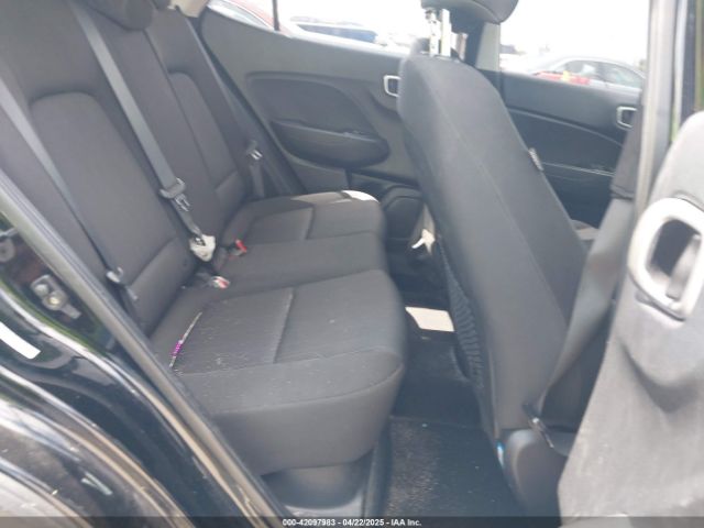 KMHRB8A37LU046717 Hyundai Venue Se