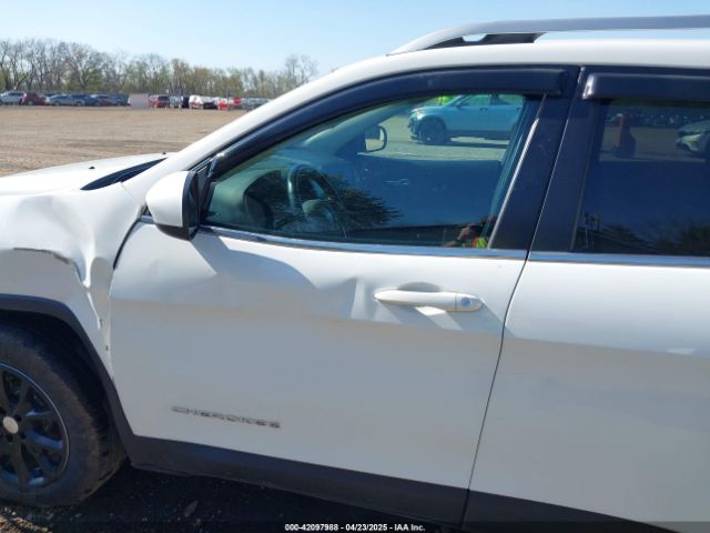 1C4PJMCS0FW790017 Jeep Cherokee Latitude