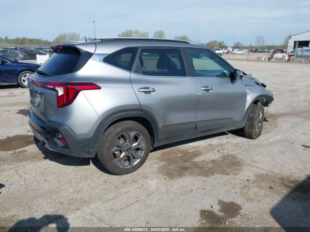 2024 KIA SELTOS KNDEUCAA0R7625439 Photo 3