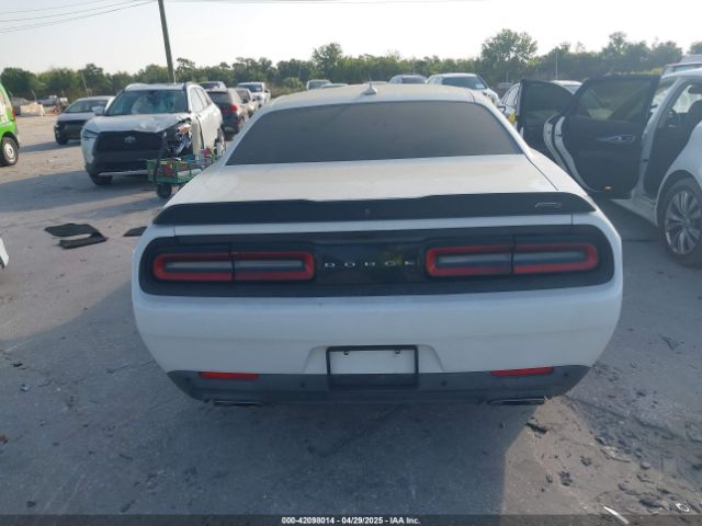 2C3CDZFJ5GH289781 Dodge Challenger R/t Scat Pack