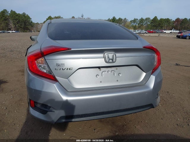 2HGFC2F5XJH573938 Honda Civic Lx
