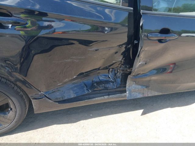 2022 TOYOTA PRIUS JTDKAMFU0N3175619 Photo 5