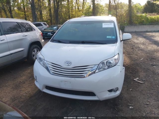 5TDKK3DC5FS577945 Toyota Sienna Le 8 Passenger