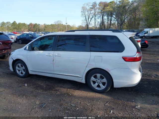 5TDKK3DC5FS577945 Toyota Sienna Le 8 Passenger