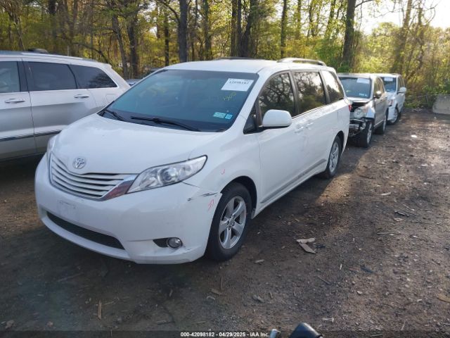 5TDKK3DC5FS577945 Toyota Sienna Le 8 Passenger