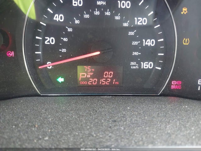 5XYKT3A66EG544668 KIA SORENTO LX