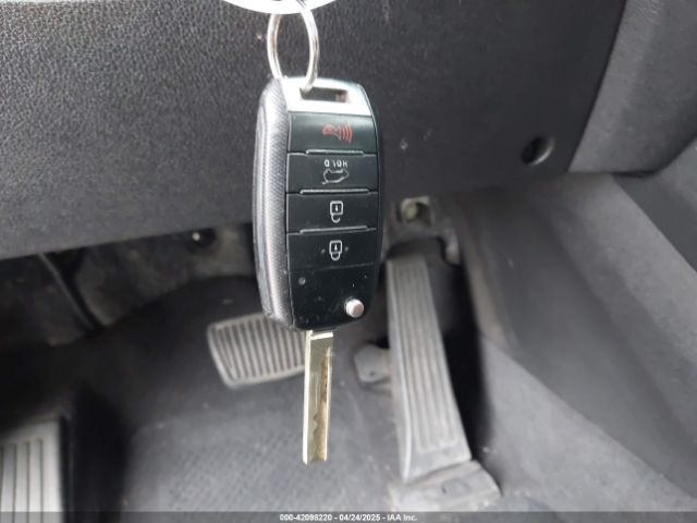 5XYPG4A33GG100267 KIA Sorento 2.4l Lx