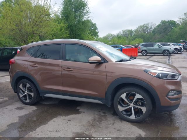 KM8J33A29HU389413 Hyundai Tucson Sport