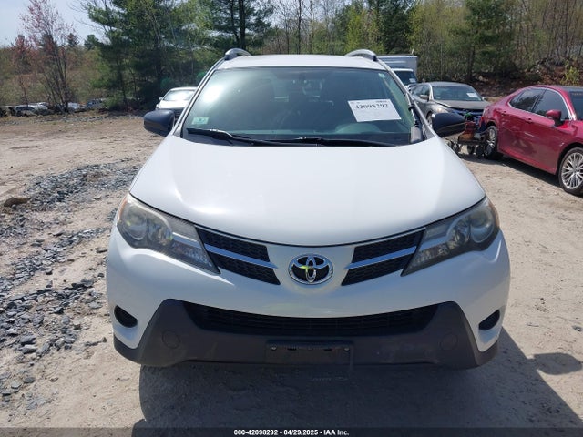 Toyota RAV4 LE 2015 JTMBFREV4FJ039662 Image 12