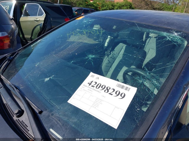2HKRM3H31FH557779 Honda CR-V LX