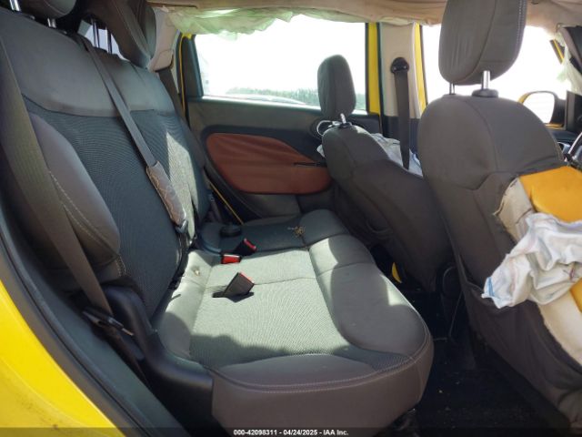 ZFBCFADH8FZ031182 Fiat 500L TREKKING