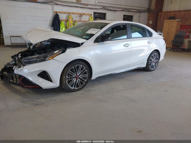 3KPF44AC8NE469933 KIA FORTE GT