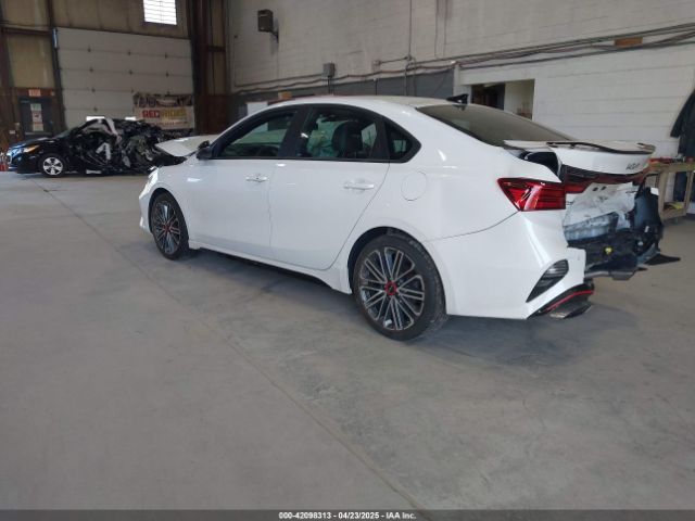 3KPF44AC8NE469933 KIA FORTE GT