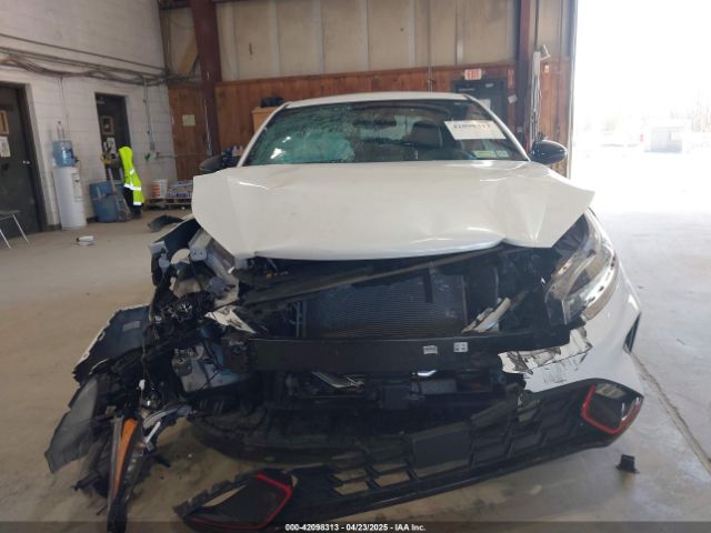 3KPF44AC8NE469933 KIA FORTE GT
