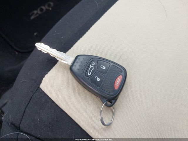 2013 CHRYSLER 200 1C3CCBBB8DN513668 Photo 10