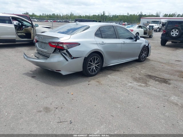 4T1G11AK8MU548808 Toyota CAMRY SE
