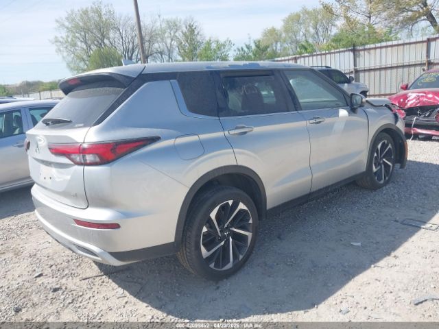 2022 MITSUBISHI OUTLANDER JA4J4UA83NZ066527 Photo 3