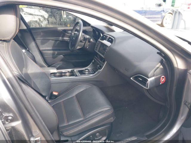 SAJAE4BG0HA966847 Jaguar Xe 25t Prestige