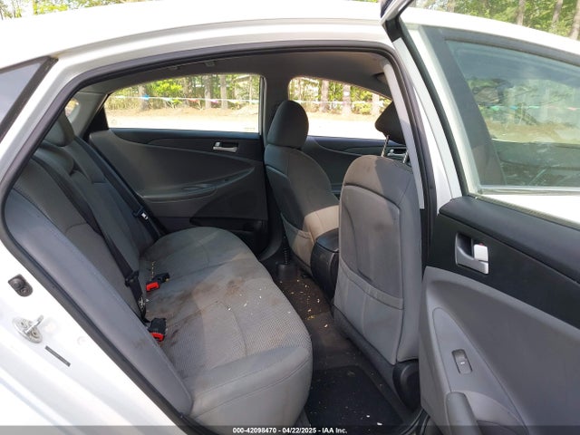 5NPEB4AC6EH812820 Hyundai SONATA GLS