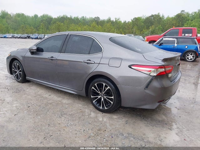 4T1B11HK0JU505320 Toyota CAMRY SE