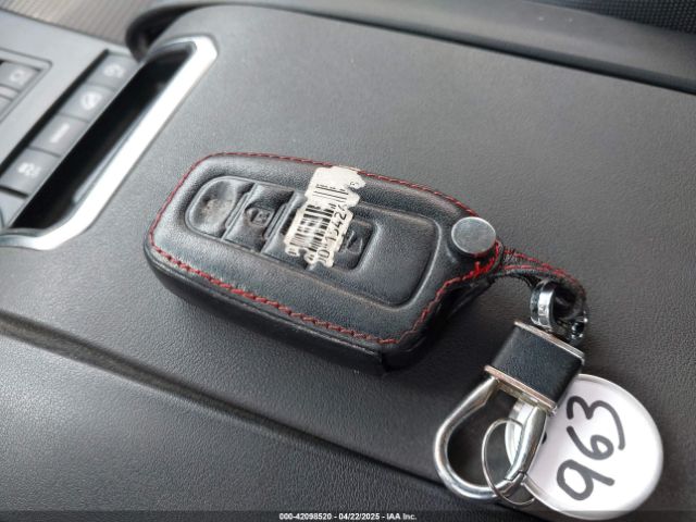 5TDBZRBH9MS546806 Toyota Highlander Le
