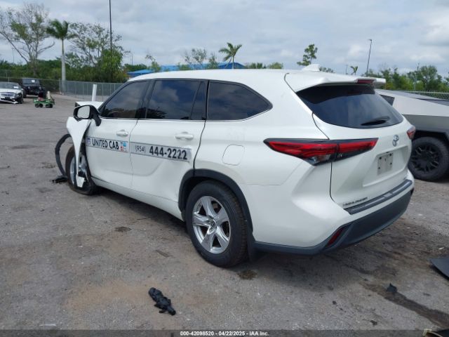 5TDBZRBH9MS546806 Toyota Highlander Le