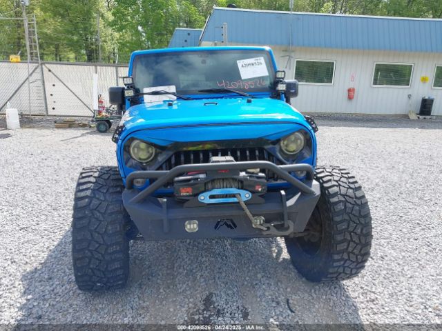 1C4BJWDG0GL252033 Jeep Wrangler Unlimited Sport