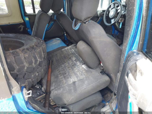 1C4BJWDG0GL252033 Jeep Wrangler Unlimited Sport