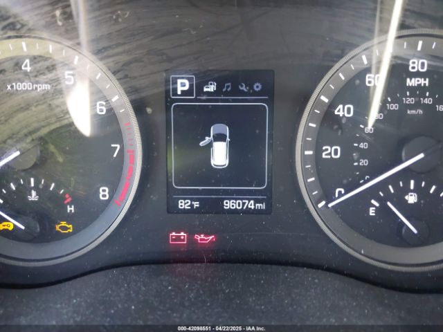 KM8J3CA22JU751586 Hyundai Tucson Value