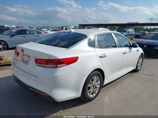 KNAGT4L38G5083772 KIA Optima Lx