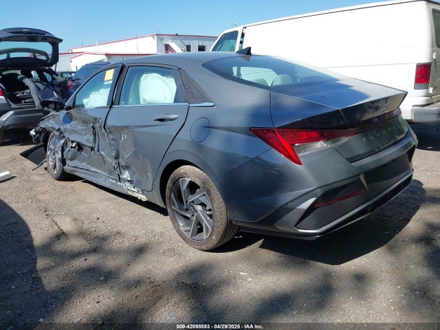 KMHLP4DG6SU957604 Hyundai Elantra Limited