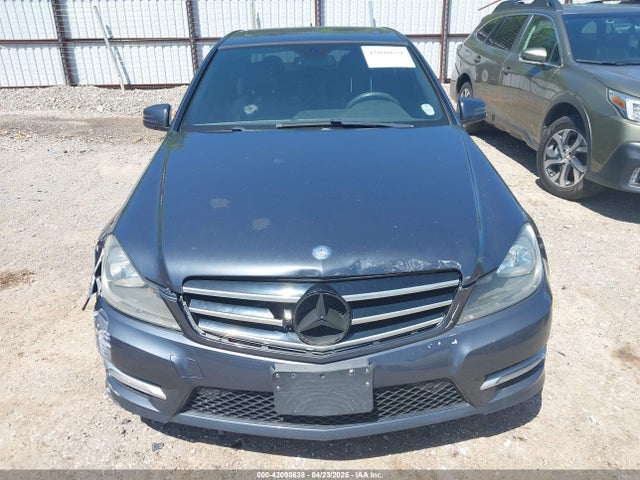 WDDGF4HB5EA964773 Mercedes-Benz C 250 Luxury/sport
