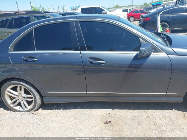 WDDGF4HB5EA964773 Mercedes-Benz C 250 Luxury/sport