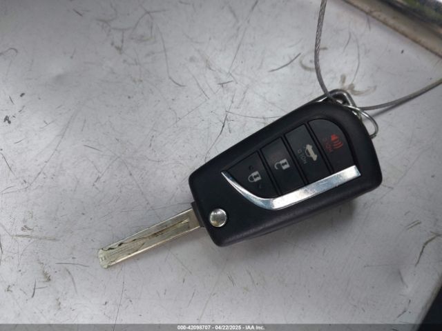 5YFEPMAE3NP305654 Toyota COROLLA LE