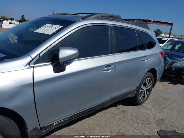4S4BSENC6J3328392 Subaru u4