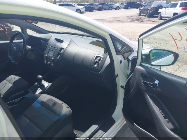 KNAFX5A84G5628970 KIA FORTE EX