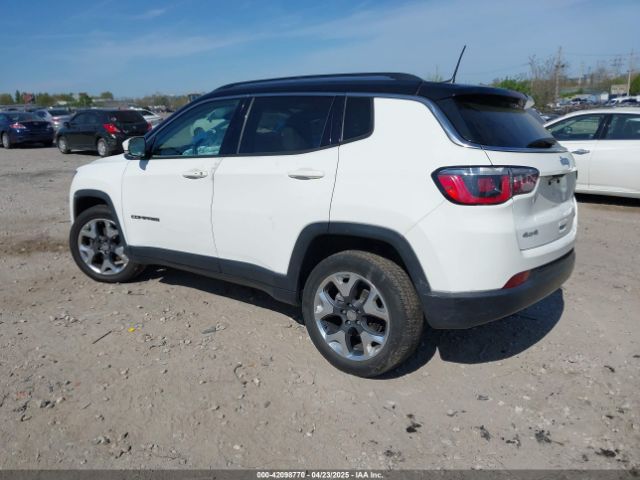 2019 JEEP COMPASS 3C4NJDCB6KT740505 Photo 2