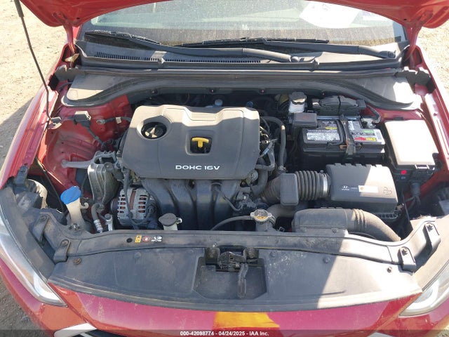 KMHD84LF9HU167670 Hyundai ELANTRA SE