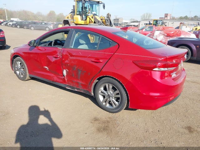 KMHD84LF9HU167670 Hyundai ELANTRA SE
