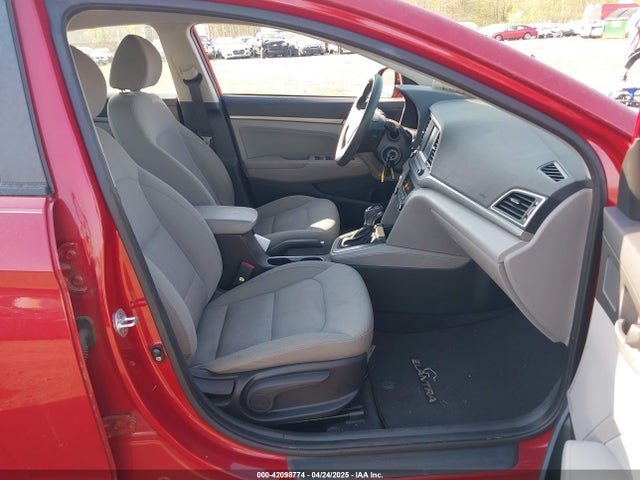 KMHD84LF9HU167670 Hyundai ELANTRA SE