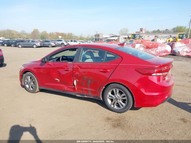 KMHD84LF9HU167670 Hyundai ELANTRA SE