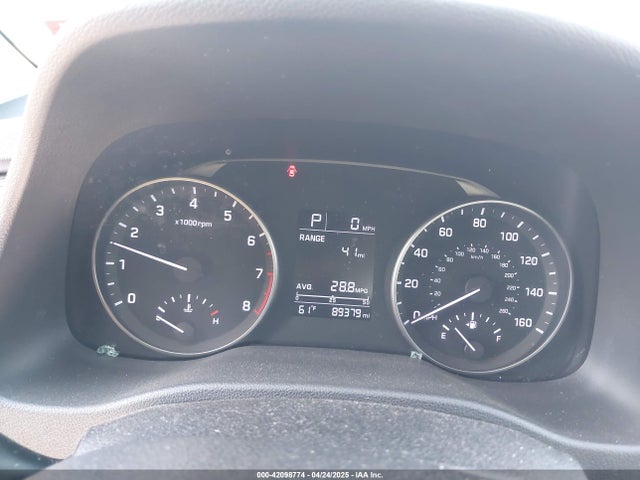 KMHD84LF9HU167670 Hyundai ELANTRA SE
