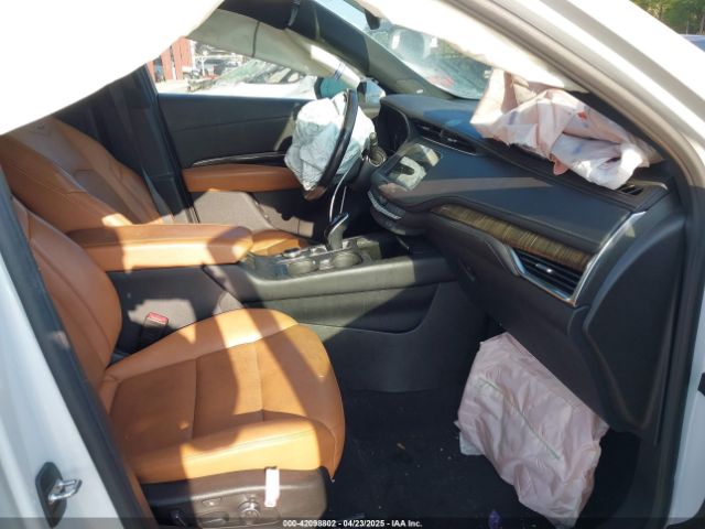 2021 CADILLAC XT4 1GYFZCR4XMF080010 Photo 4