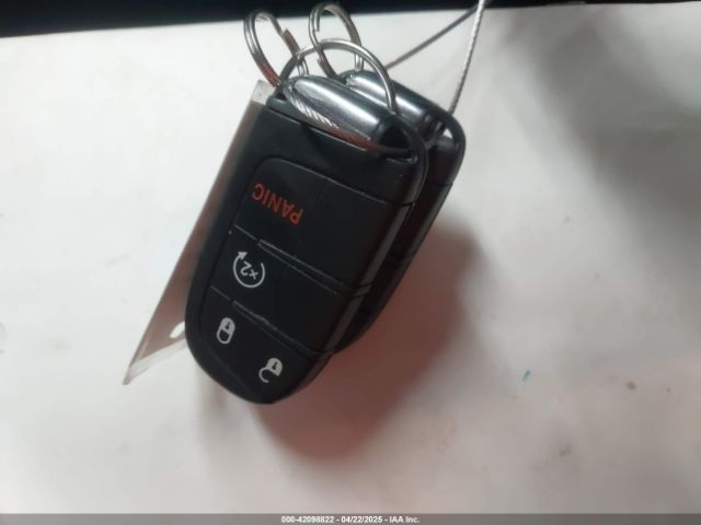 3C4NJDBB3KT595277 Jeep 2019