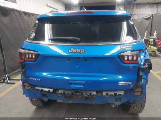 3C4NJDBB3KT595277 Jeep 2019