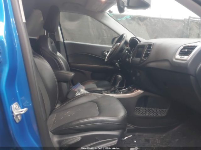 3C4NJDBB3KT595277 Jeep 2019