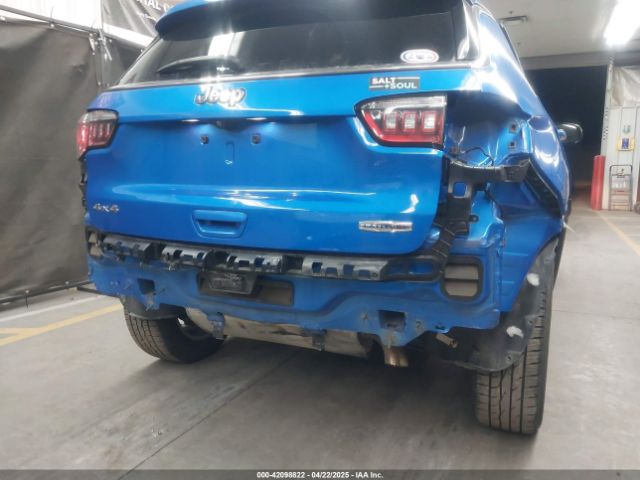 3C4NJDBB3KT595277 Jeep 2019