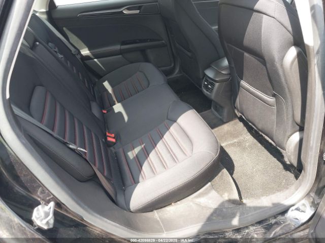 3FA6P0HD0FR278196 Ford FUSION SE